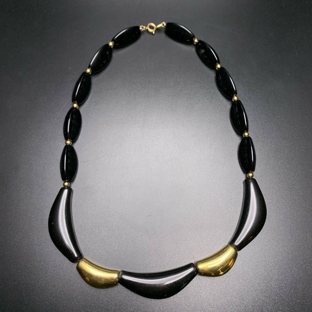 Vintage Trifari Beaded Necklace - Picture 5 of 6